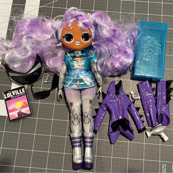LOL OMG Movie Magic Gamma Babe Doll - Picture 1 of 1